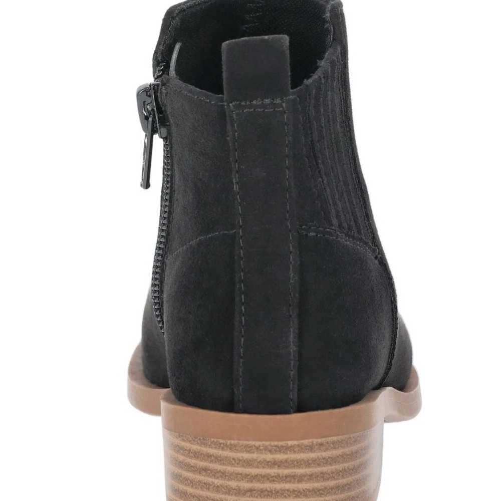 Wonder Nation Black Ankle Boots - Picture 2 of 6